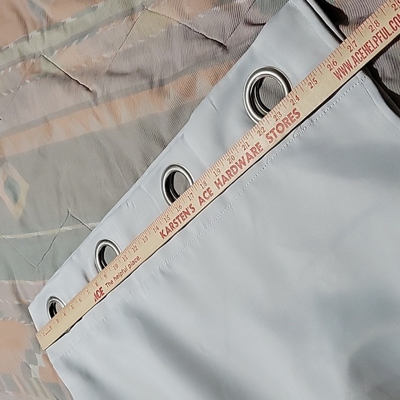 Soft Gray Panels - Picture 9 of 10